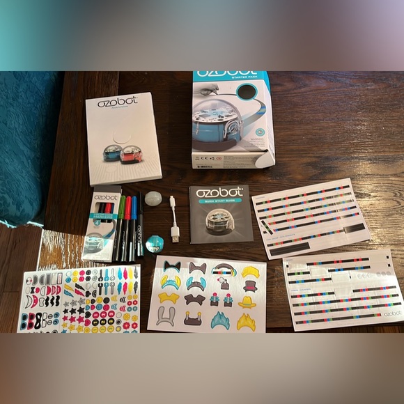 Ozobot coding robot for kids. - Picture 3 of 5